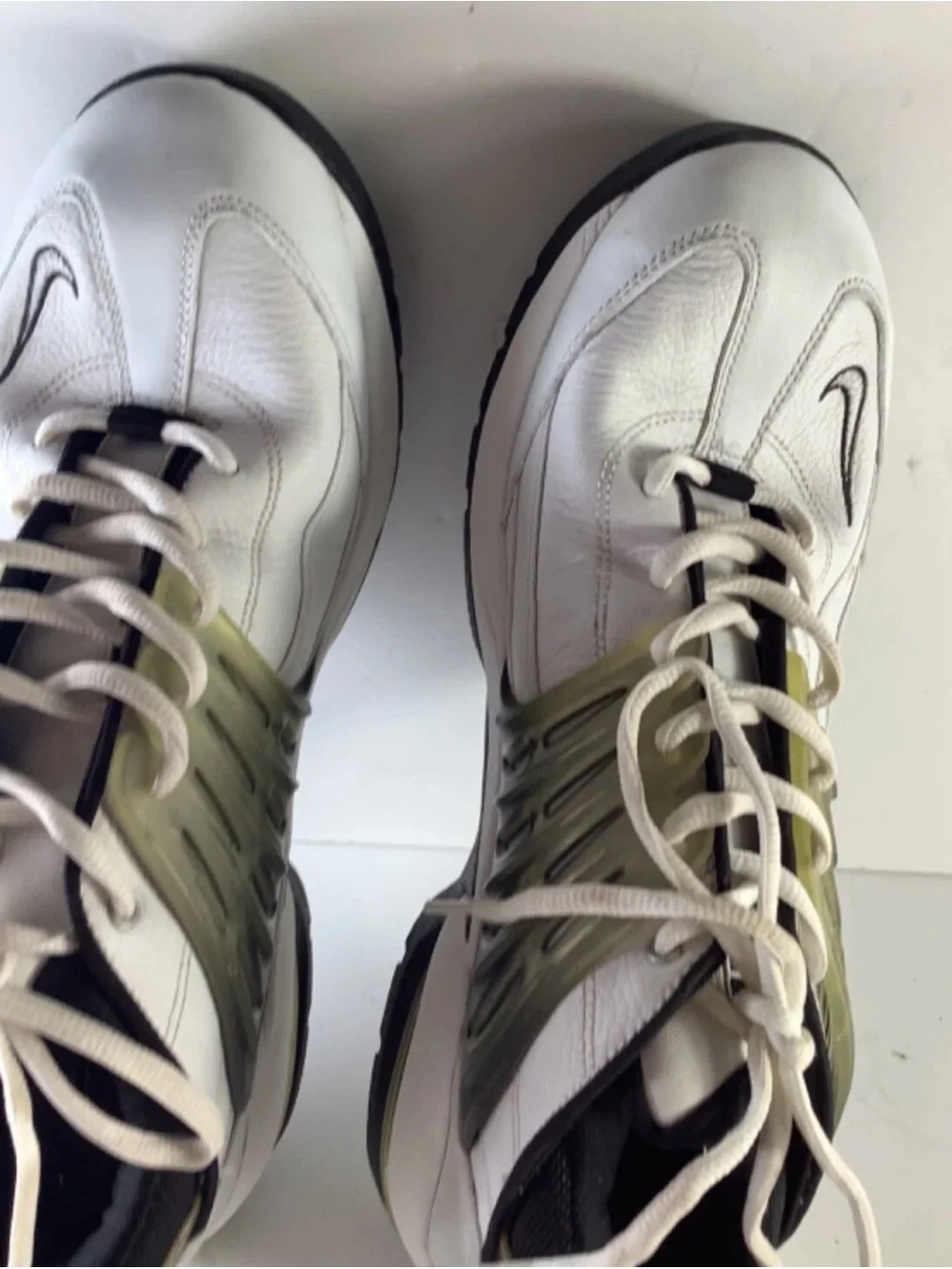 Nike Air Men White Leather Golf Shoes  - Size 10.5